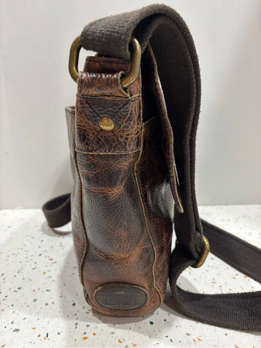 Vintage Fossil Distressed Brown Leather Crossbody Bag